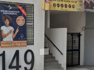 Fachada Contemporánea en el Corazón de Santa María la Ribera