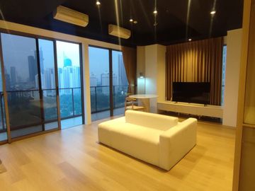 SUDIRMAN HILL APARTEMEN MEWAH NYAMAN STRATEGIS FASILITAS LENGKAP FULLY FURNISH SIAP HUNI