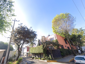 CASA EN VENTA  FRACC. EN LOMAS QUEBRADAS, LA MAGDALENA CONTRERAS, CDMX.