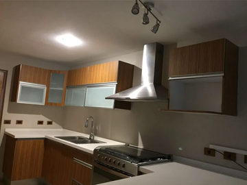 CASA EN VENTA  FRACC. EN LOMAS QUEBRADAS, LA MAGDALENA CONTRERAS, CDMX.