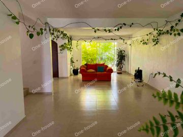 CASA EN RENTA O VENTA EN COYOTEPEC MUY CERCA DE TEPOZTLÁN