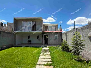 CASA EN RENTA O VENTA EN COYOTEPEC MUY CERCA DE TEPOZTLÁN