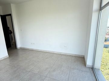 RENTA  HERMOSO DEPARTAMENTO EN TORRE CASIOPEA, FRENTR AL CRIT ANGELOPOLIS