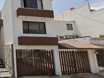 VENTA DE CASA CON 4 RECAMARAS, PASEO DE TULLERÍAS, LOMAS VERDES 3RA SECCIÓN, NAUCALPAN DE JUÁREZ, ESTADO DE MÉXICO, MÉXICO