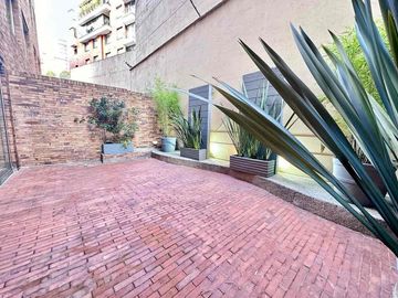 Apartamento con terraza en arriendo en El Refugio