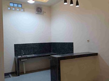 rumah minimalis bangunan baru tengah kota Serang