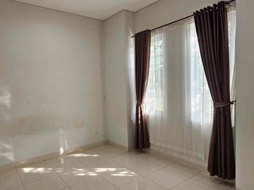 Disewakan Rumah Di Cluster Azura Vanya Park Bsd