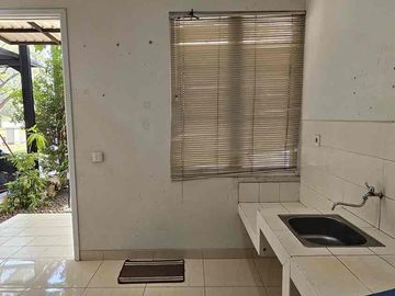 Disewakan Rumah Di Cluster Azura Vanya Park Bsd