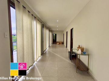 MODERN OVERLOOKING HOUSE FOR SALE IN CONSOLACION CEBU