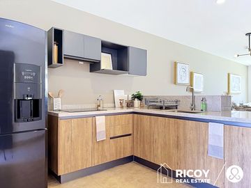 Departamento en planta baja y con jardín en El Refugio Querétaro