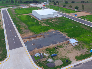 TERRENO INDUSTRIAL EN VENTA EN PARQUE INDUSTRIAL NOVOTECH CERCA DEL AEROPUERTO