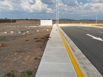 TERRENO INDUSTRIAL EN VENTA EN PARQUE INDUSTRIAL NOVOTECH CERCA DEL AEROPUERTO