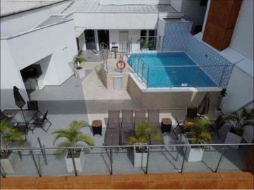 se vende apartaestudio en la avenida centenario