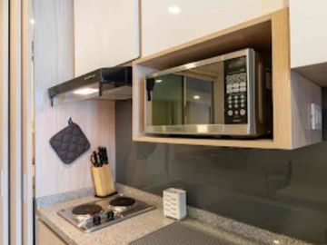 se vende apartaestudio en la avenida centenario