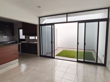 ¡RESIDENCIA EN VENTA EN VILLAMAGNA!