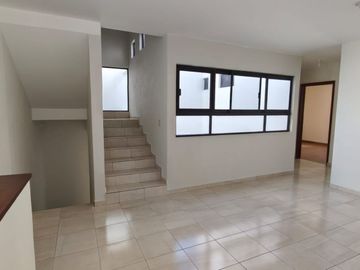 ¡RESIDENCIA EN VENTA EN VILLAMAGNA!