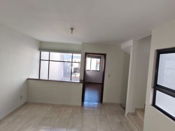¡RESIDENCIA EN VENTA EN VILLAMAGNA!