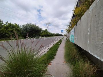 Local Comercial en Renta – Zona de Alta Plusvalía, Juriquilla, Querétaro