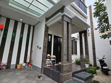 Dijual Rumah 2 Lantai di Jalan Utama Kalijudan Ploso XIS