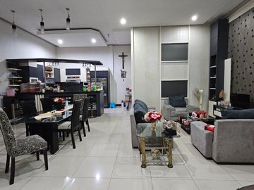 Dijual Rumah 2 Lantai di Jalan Utama Kalijudan Ploso XIS