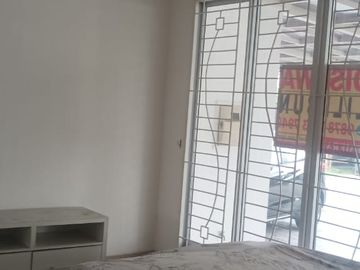 Dijual Cepat Rumah Green Lake City Cluster Australia