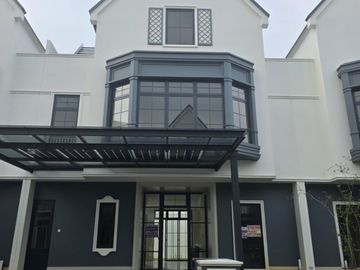 Rumah Mewah Harga Terjangkau Dijual Di Cluster Louise, Gading Serpong