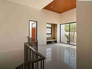 JUAL Rumah Modern 2 Lantai Semi Furnished di BSD Giri Loka, An