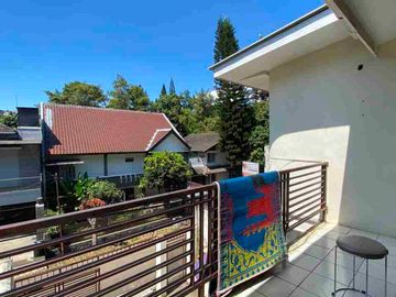 Dijual Cepat Rumah Hitung Tanah TerMurah Lokasi Strategis Di Setrasari Raya Bandung