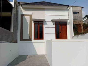 Bonus kanopi dan pagar, rumah mewah harga murah dp 5 juta all in