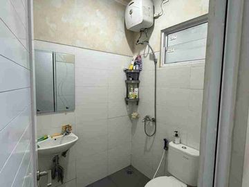 Rumah 2 Lantai Full Furnished, Sudah Renovasi, Lokasi Strategis & Elite di Cluster Atlanta Village, Gading Serpong, tangerang, banten