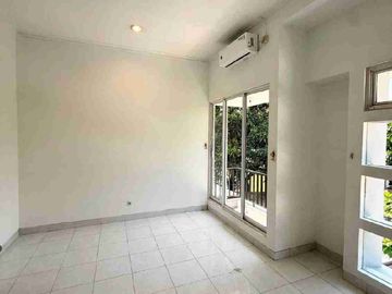 Disewakan Rumah Murah Gading Serpong Cluster Topaz Pondok Hijau Golf Summarecon