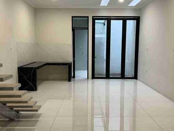 Dijual Rumah Baru di jl Kembar