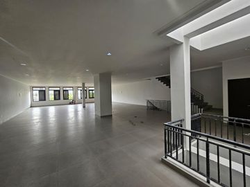 Disewa Rukan PIK2 Gandeng 2unit Rukan Marina Beijing uk 12x20m2 Tanggerang