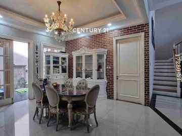 Dijual rumah siap huni & strategis di Pesanggrahan jakarta selatan