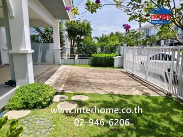 Two-story detached house, 50.4 sq.wah, Villaggio Bangna Village, Soi ABAC, Bangna-Trat Road, Rattanakosin 200 Years Road, Bang Bo, Samut Prakan.
