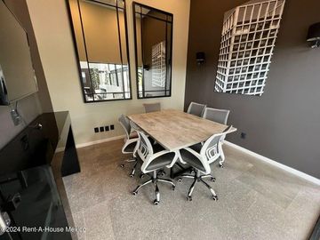 Santa Fe Juriquilla. RENTA - Departamento de dos niveles con estudio, 4 recámaras, amenidades