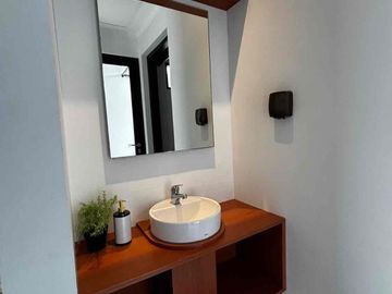 dijual rumah eksklusif siap huni furnished di Summarecon bandung