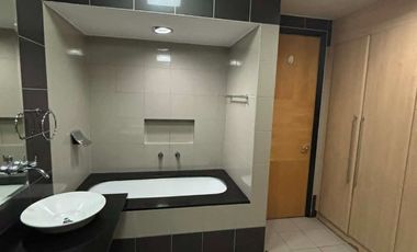 For Lease: 2 Bedroom, 110 sqm, One McKinley Place, BGC for Php 100,000!