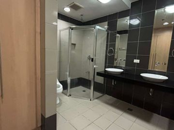 For Lease: 2 Bedroom, 110 sqm, One McKinley Place, BGC for Php 100,000!