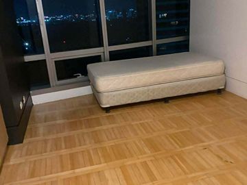 For Lease: 2 Bedroom, 110 sqm, One McKinley Place, BGC for Php 100,000!