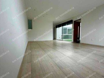 Casa en renta en privada Alto Lago Residencial, SLP