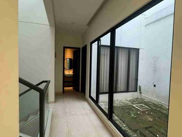 JUAL RUMAH SIAP HUNI DI CLUSTER MOZART SYMPHONIA BY SUMMARECON GADING  SERPONG