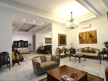 Dijual Rumah Mewah Classic Menteng Jakarta Pusat 2 Lantai