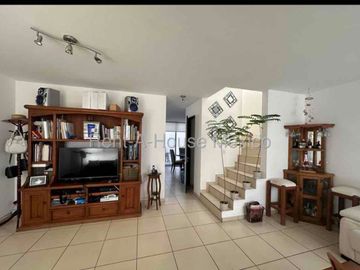 VENTA | Casa en el Mirador, Querétaro | 3 recámaras| zona de alto desarrollo | plazas comerciales cerca.