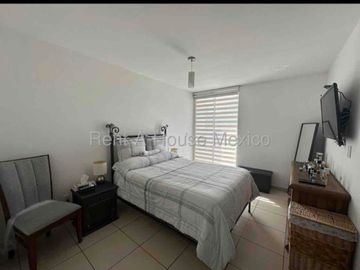 VENTA | Casa en el Mirador, Querétaro | 3 recámaras| zona de alto desarrollo | plazas comerciales cerca.