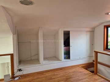 Exclusiva Parcela con 3 Casas, Piscina y Amplias Áreas Verdes en La Cruz – 5.060 m² de Terreno