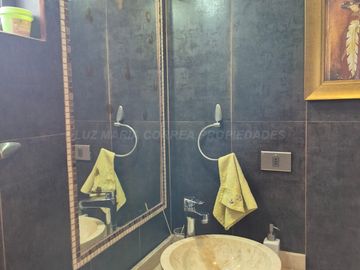 Exclusiva Parcela con 3 Casas, Piscina y Amplias Áreas Verdes en La Cruz – 5.060 m² de Terreno