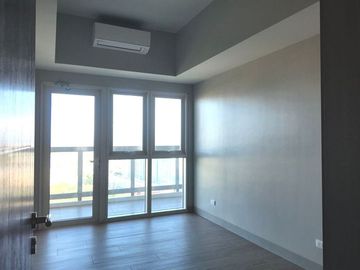 3BR 3 Bedroom Penthouse for Sale in Park McKinley West, Taguig City