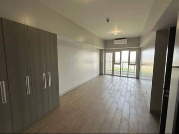 3BR 3 Bedroom Penthouse for Sale in Park McKinley West, Taguig City