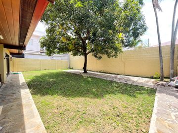 3BR 480sqm SouthBay Gardens Village House for Rent Lease Sucat Paranaque Muntinlupa Unfurnished 4Car Garage Residential Home Property Southbay 3 bedro